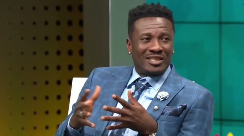 After eviction, Asamoah Gyan criticizes the Black Meteors as "egoistic and sub-standard."