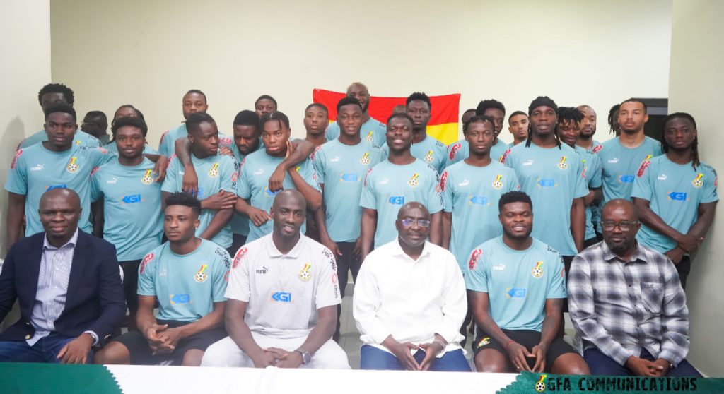 2026 WCQ: Dr. Bawumia dines with Black Stars before the CAR game [Photos]