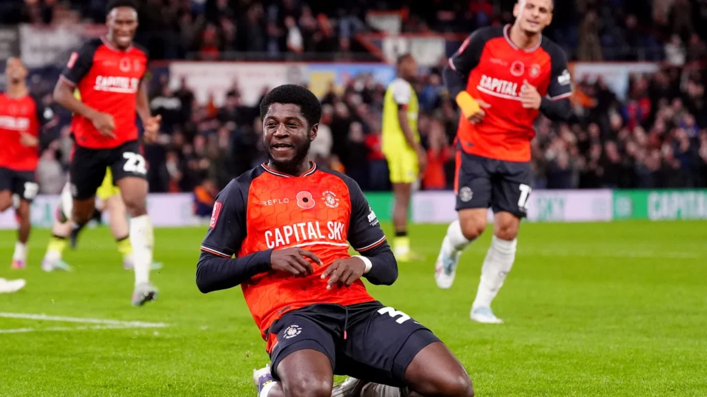 Gideon Kodua scores late to rescue Luton Town against Bolton Wanderers