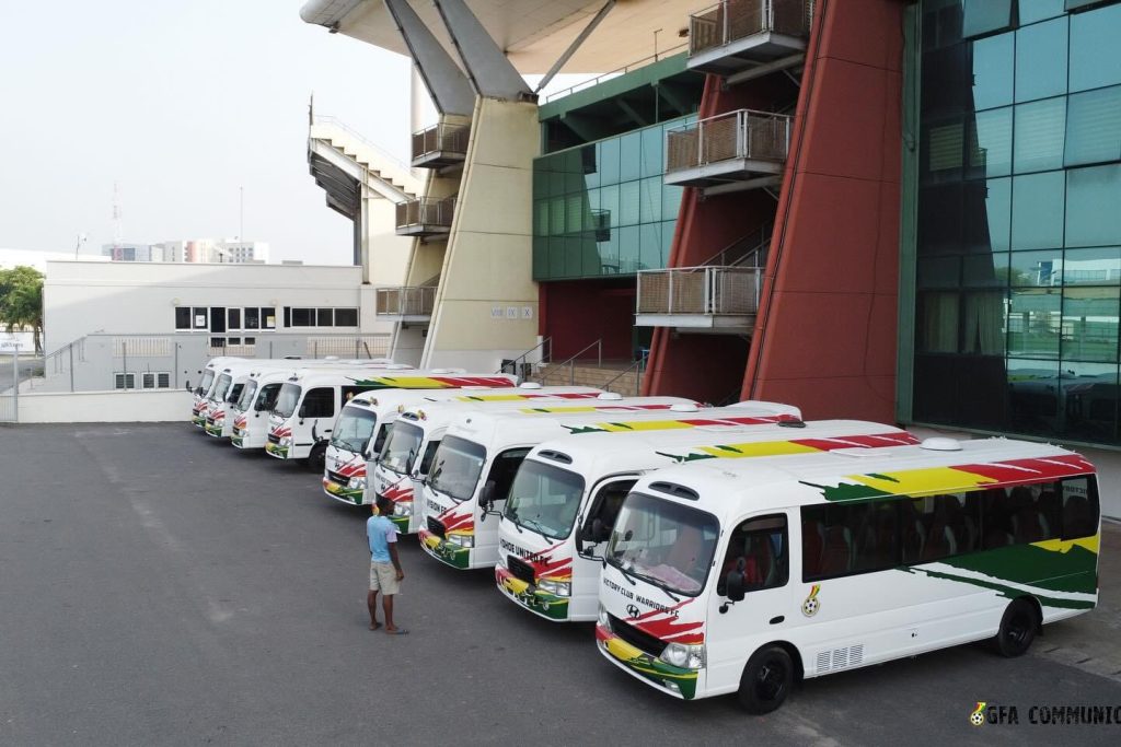 GFA Presents Buses to Nine Division One League Clubs