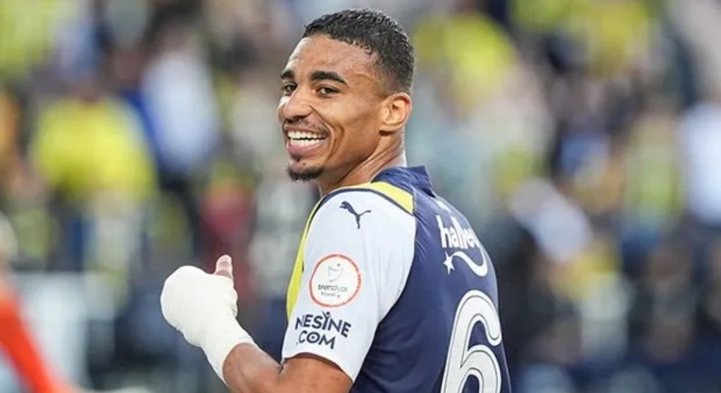 Alexander Djiku, a Ghanaian defender, is expected to join Lazio for ten million euros.